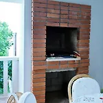 Luciana Villa *